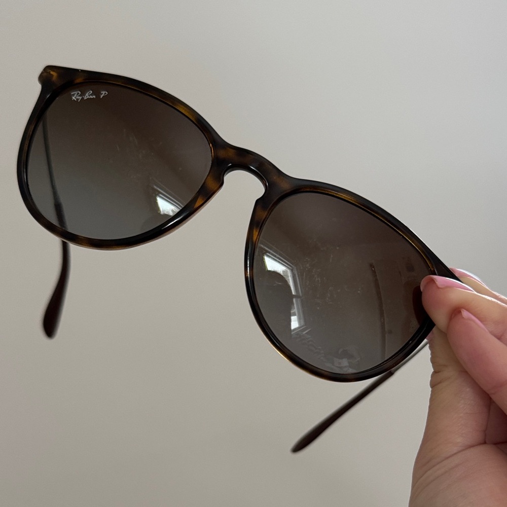 Ray-Ban Erica polarized Classic Brown Sunglasses (Scratched!!) - Picture 4 of 10